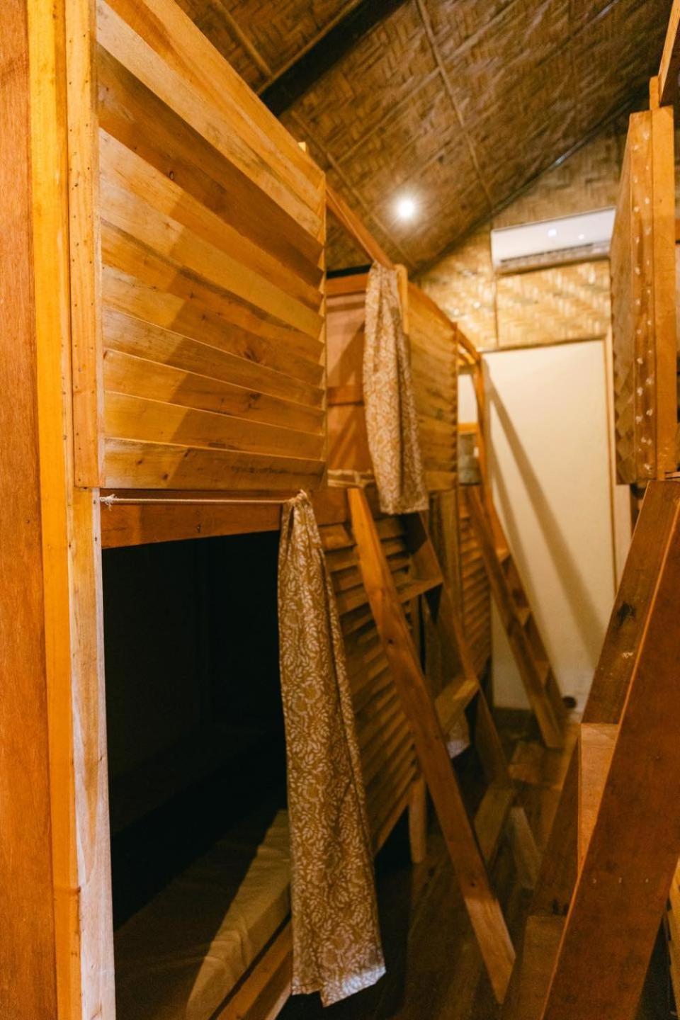 Katana Siargao Hostel Catangnan Kültér fotó